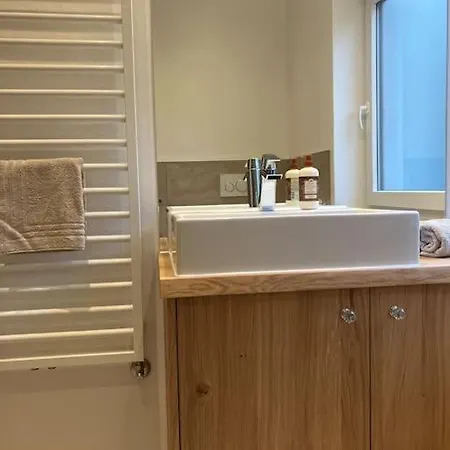 Veronika 4 Apartment