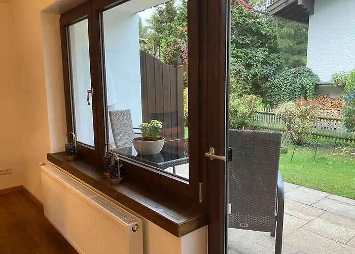 Apartment Veronika 4 *